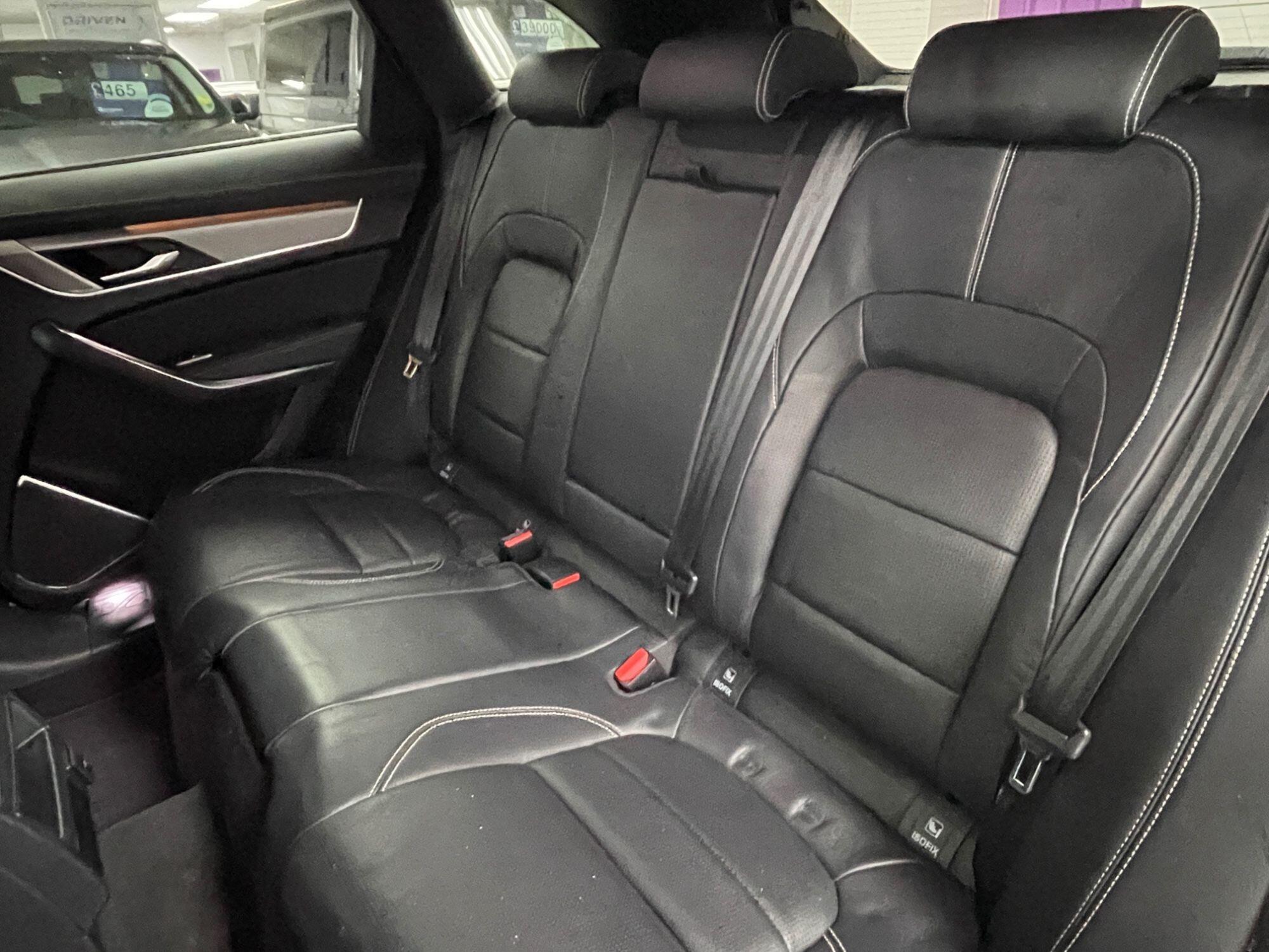 Jaguar F-Pace - Image 29