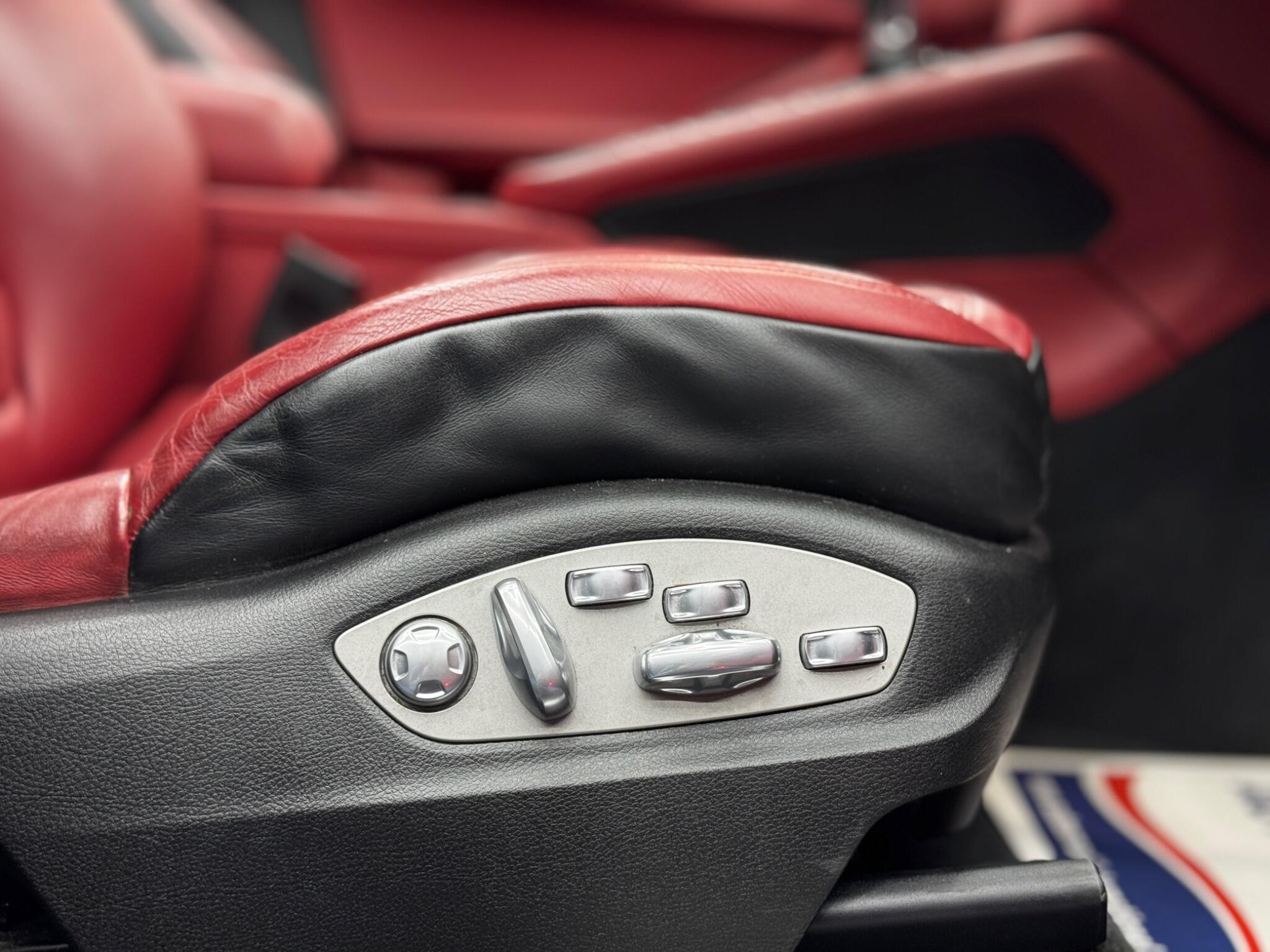 Porsche Macan - Image 46