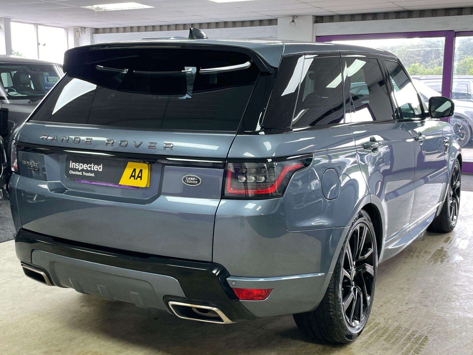 Land Rover RANGE ROVER P400 HSE - Image 11