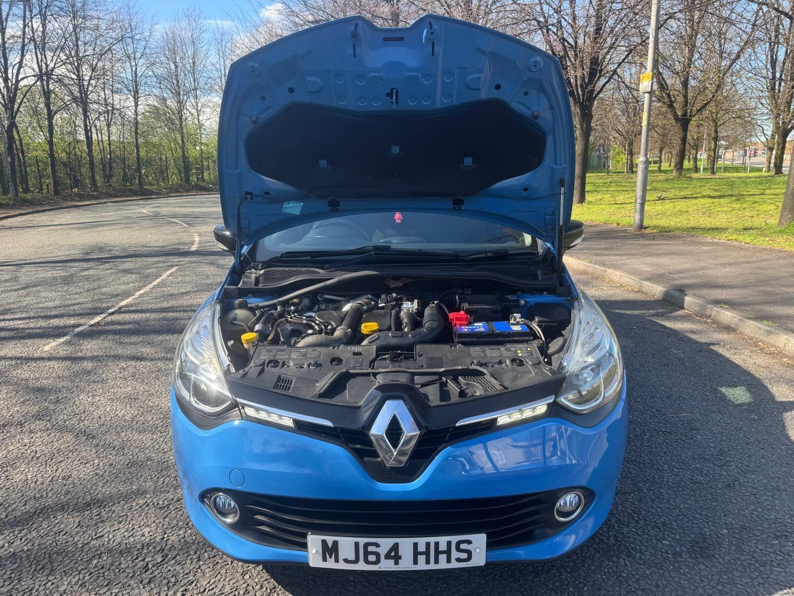 Renault Clio - Image 45