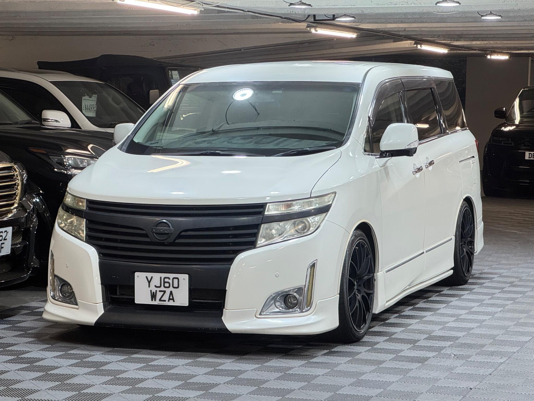 Nissan Elgrand - Image 6