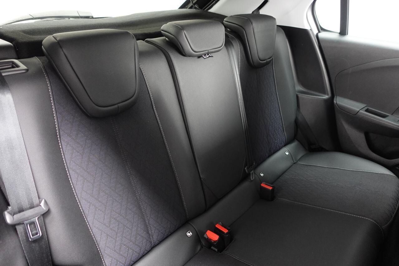 Vauxhall Corsa - Image 18