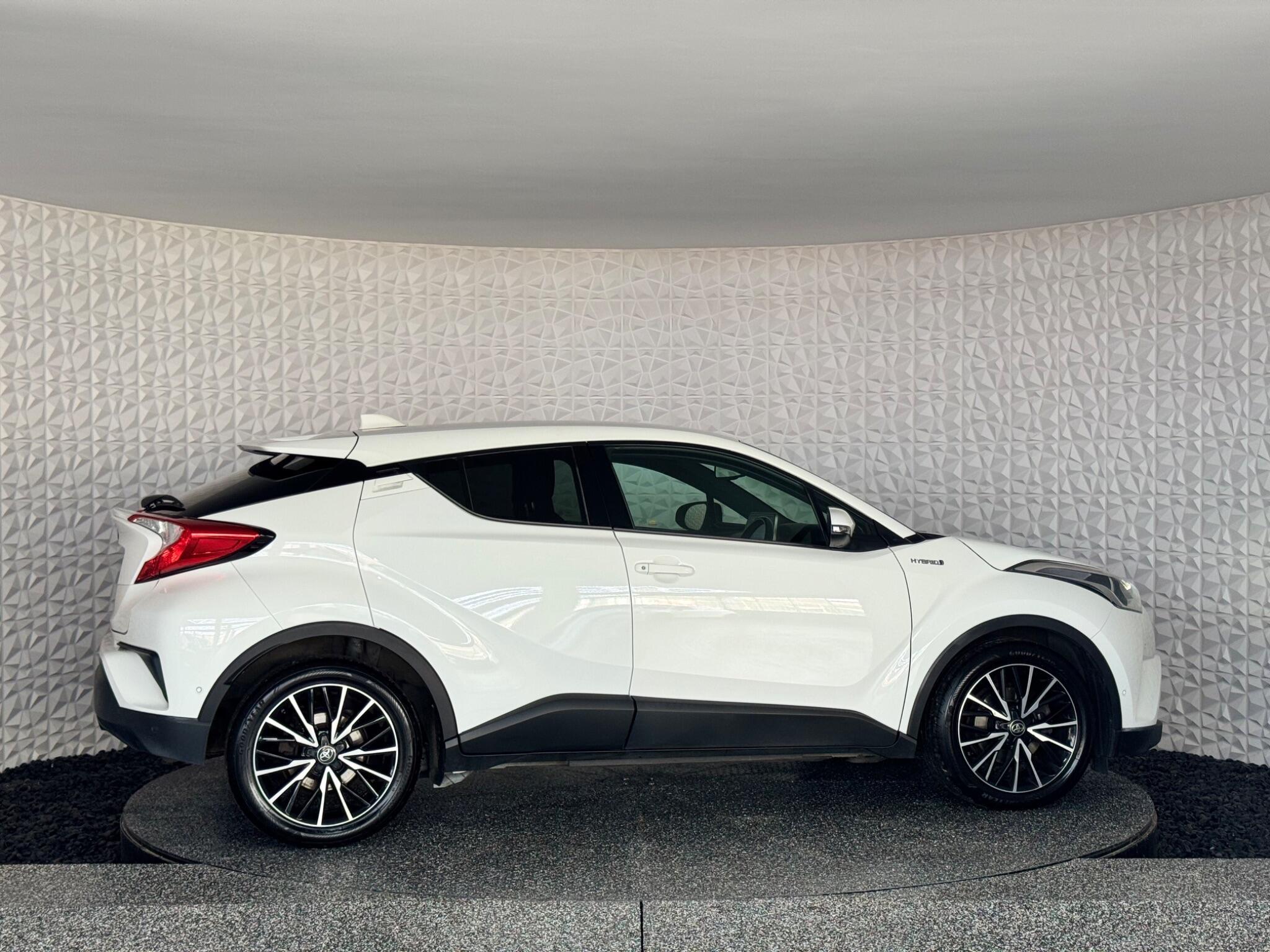Toyota C-Hr - Image 10