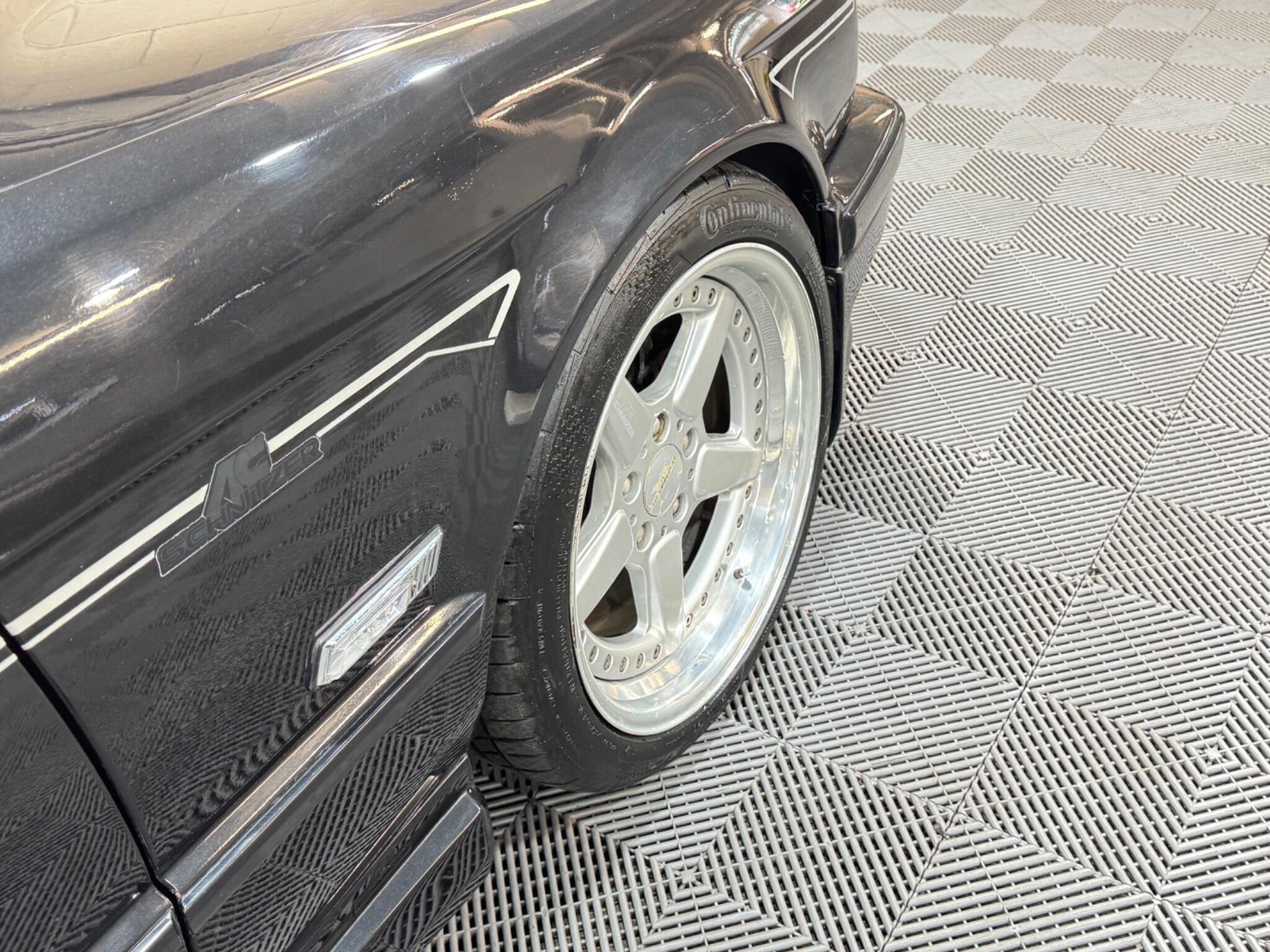 BMW 5 Series - Image 13