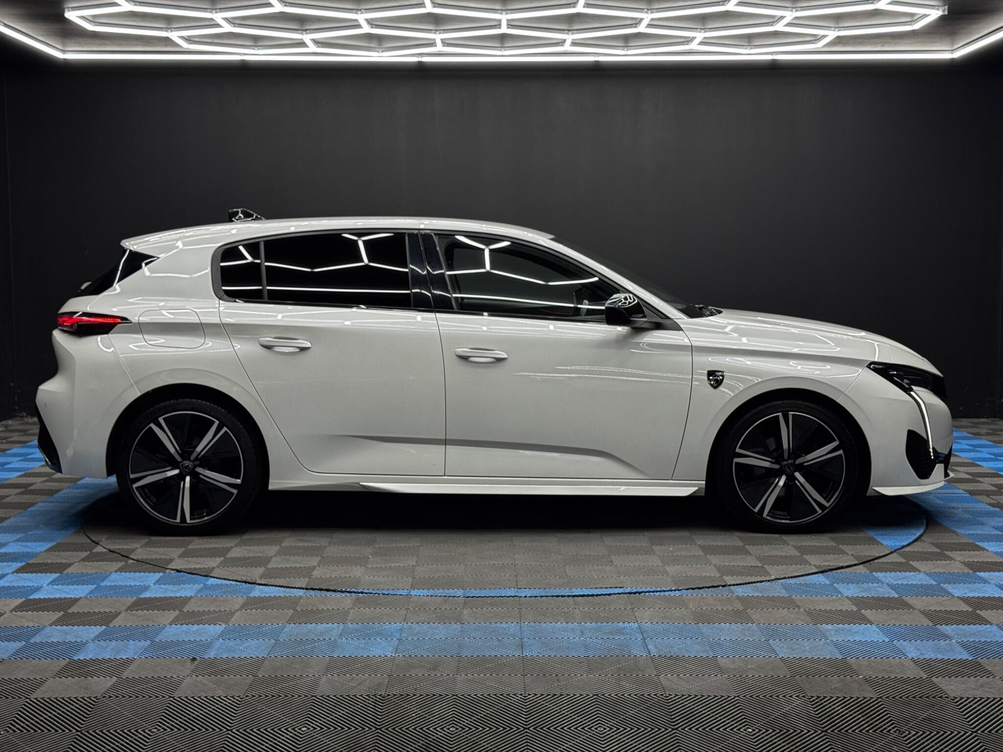 Peugeot 308 - Image 4