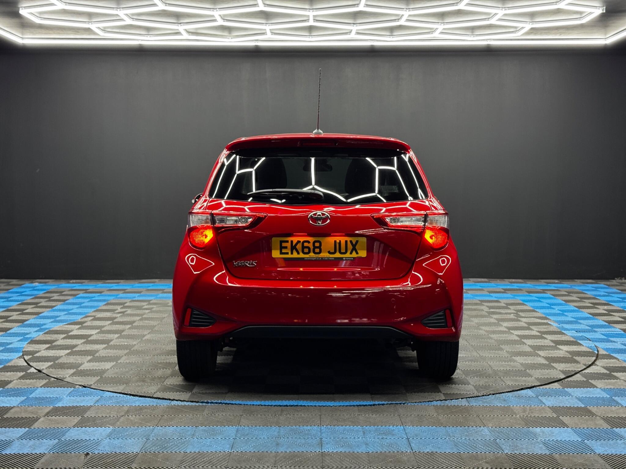 Toyota Yaris - Image 6