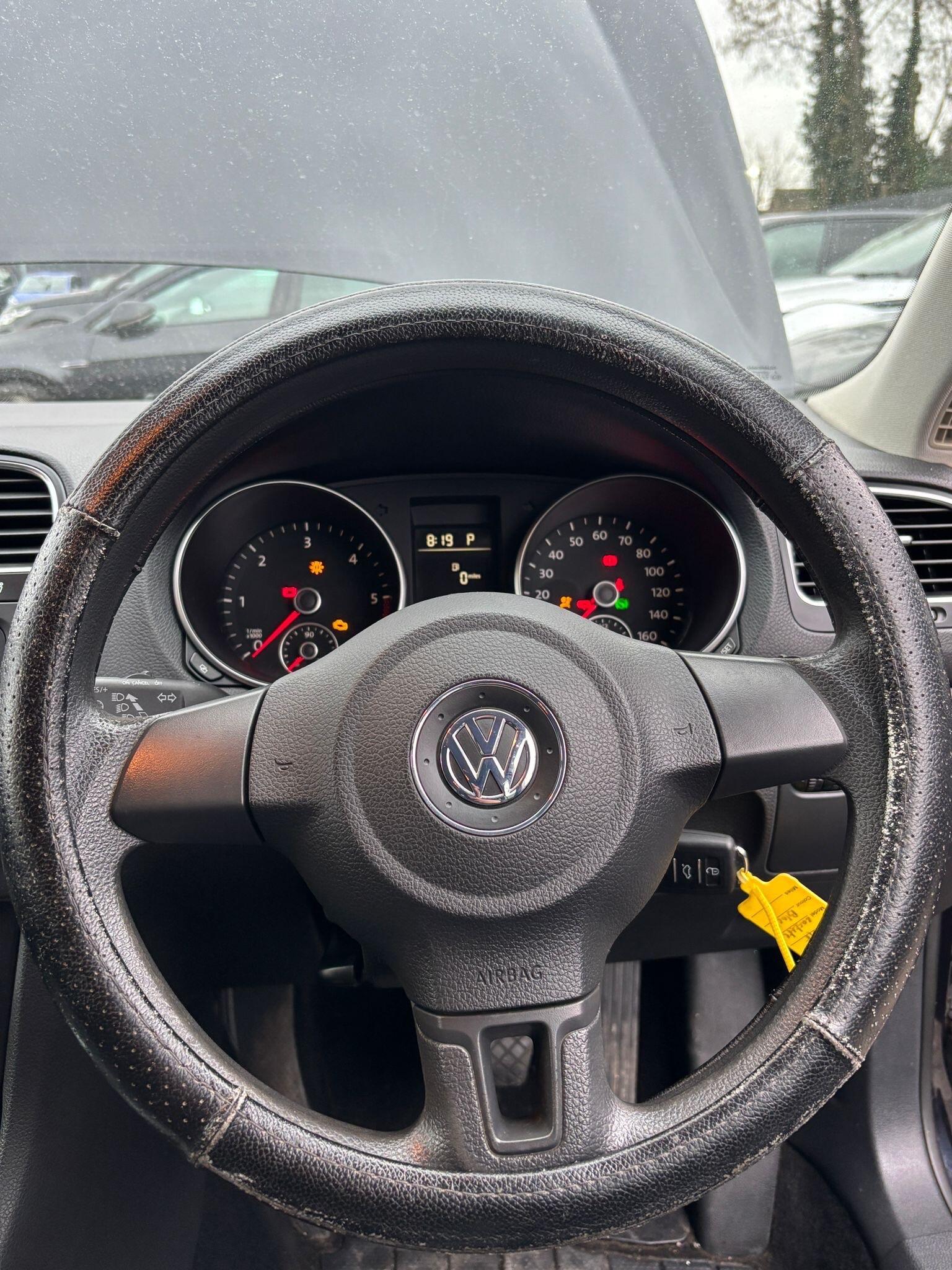 Volkswagen Golf - Image 37