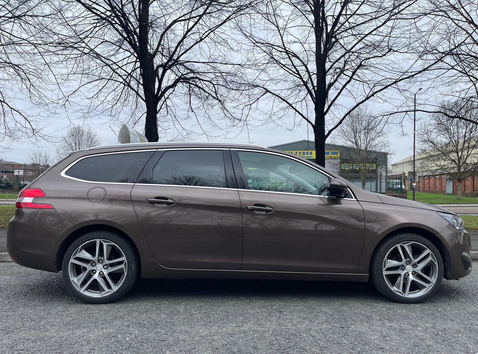 Peugeot 308 SW - Image 11