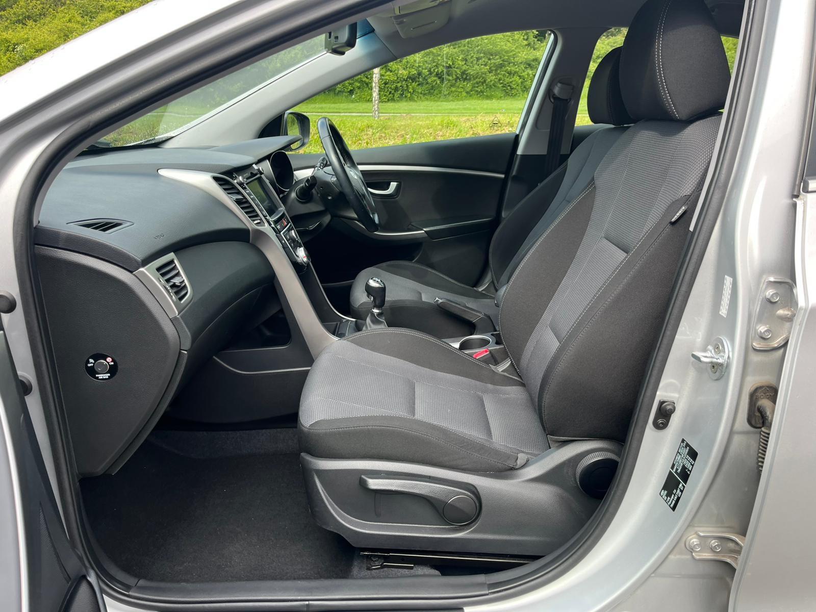 Hyundai i30 - Image 8