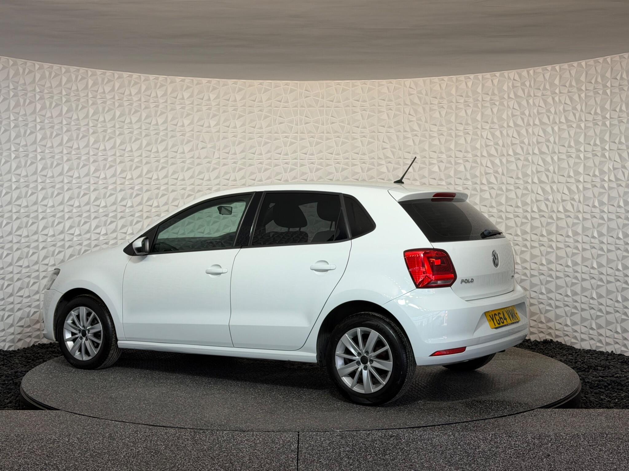 Volkswagen Polo - Image 13