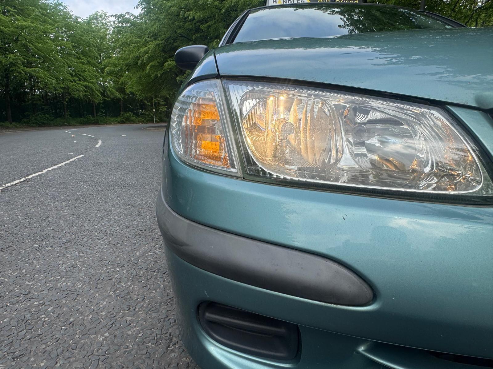 Nissan Almera - Image 30