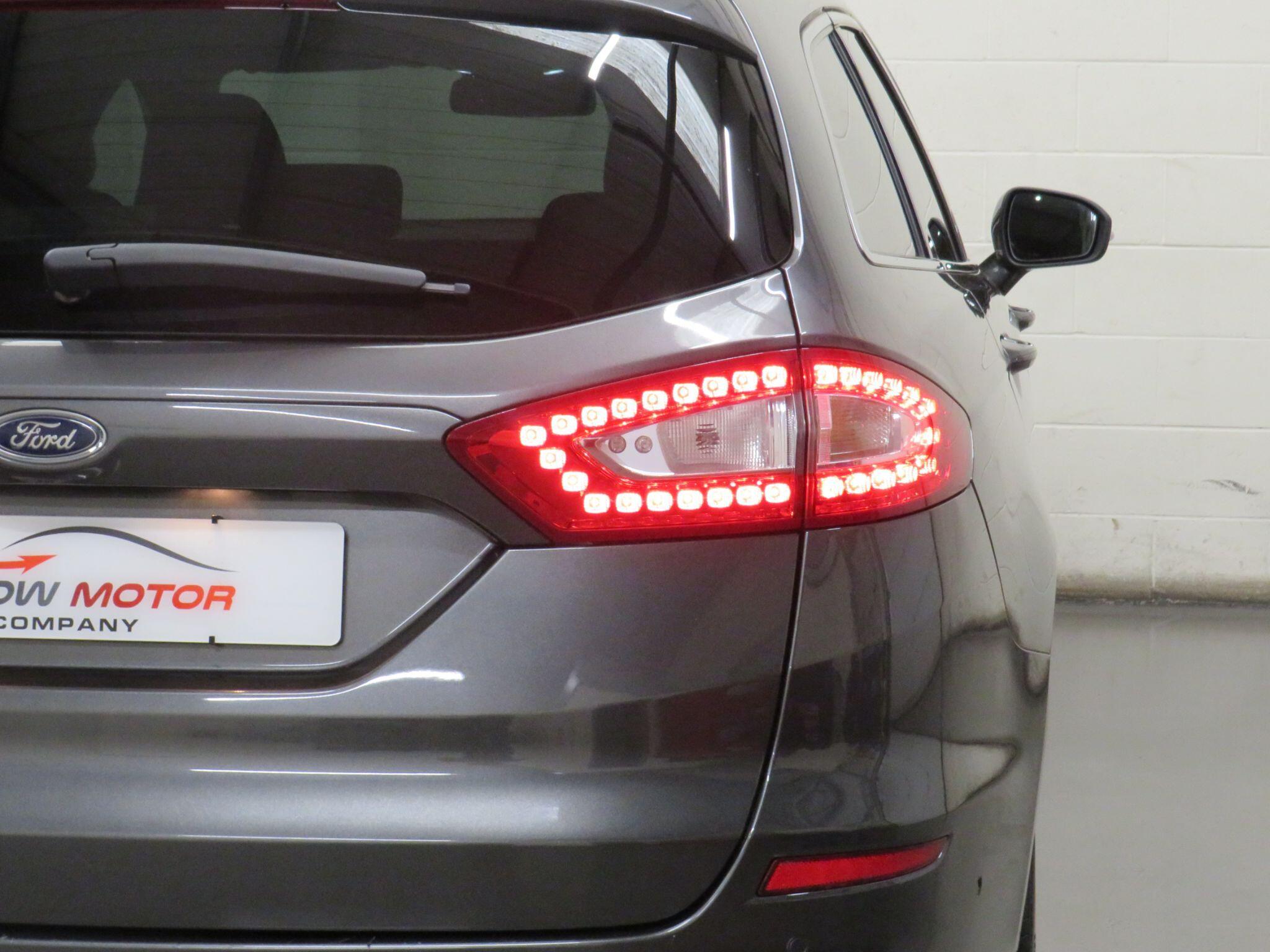 Ford Mondeo - Image 12