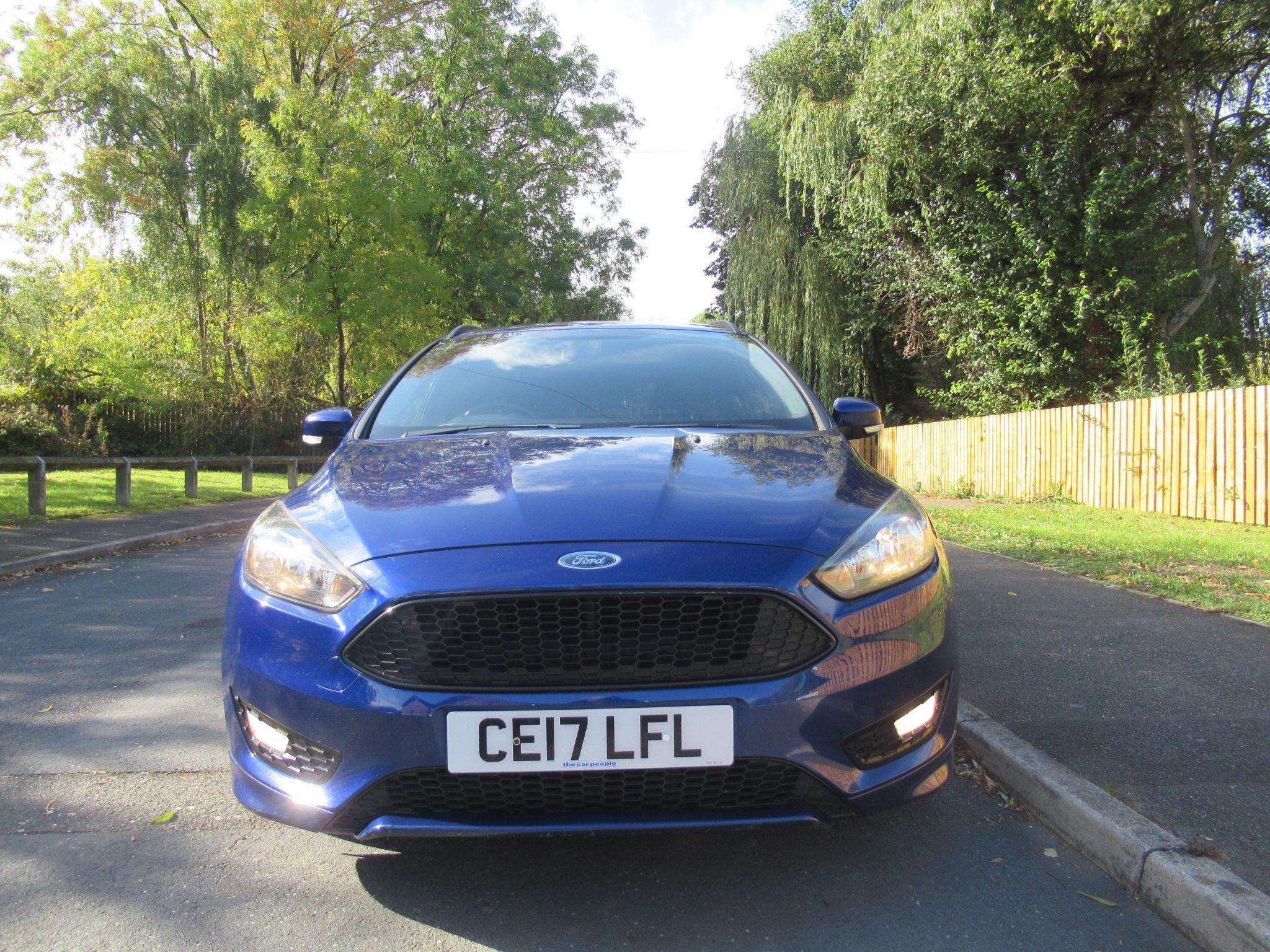 Ford Focus - Image 9