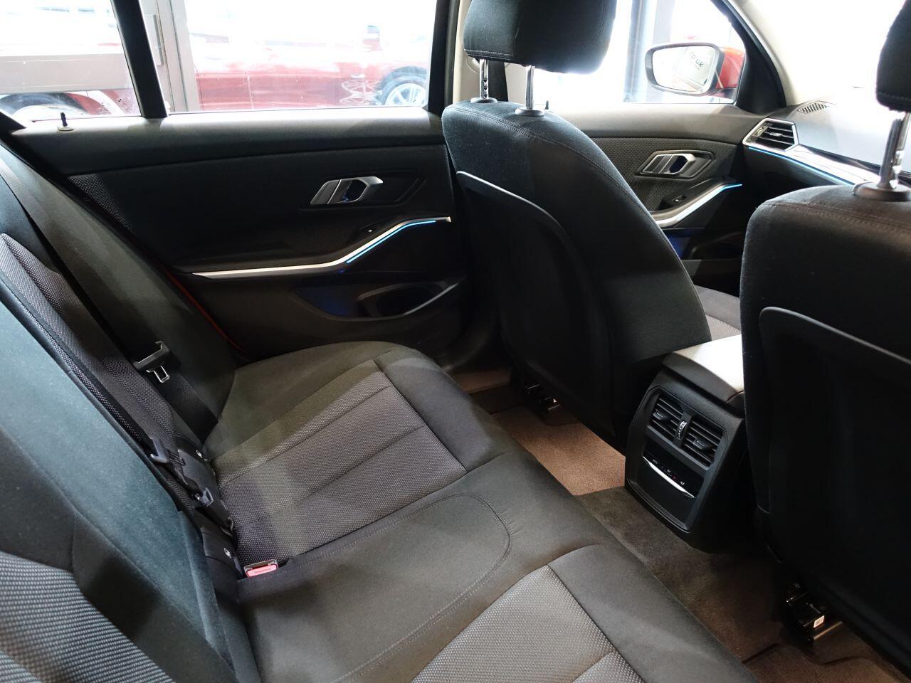 BMW 3 Series - Image 20