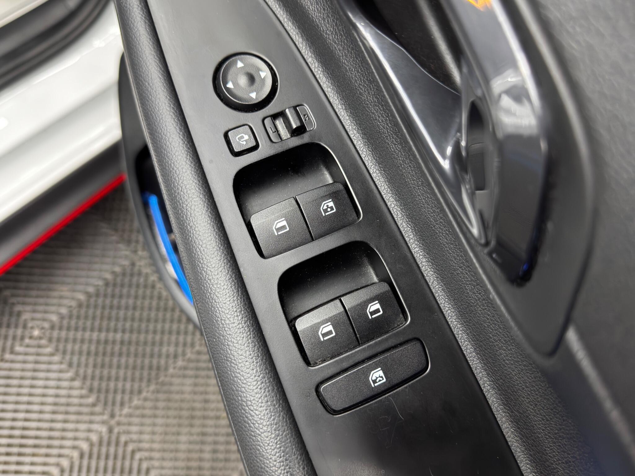 Hyundai i20 - Image 43