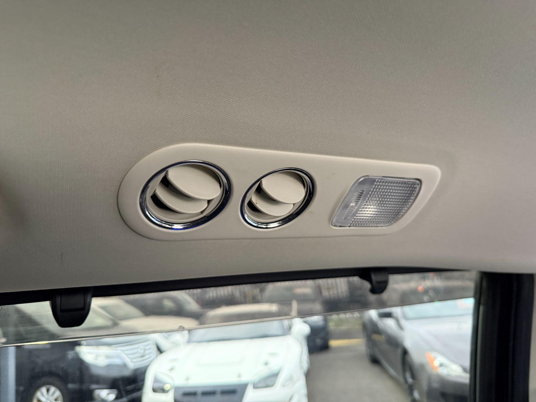 Honda Odyssey - Image 45