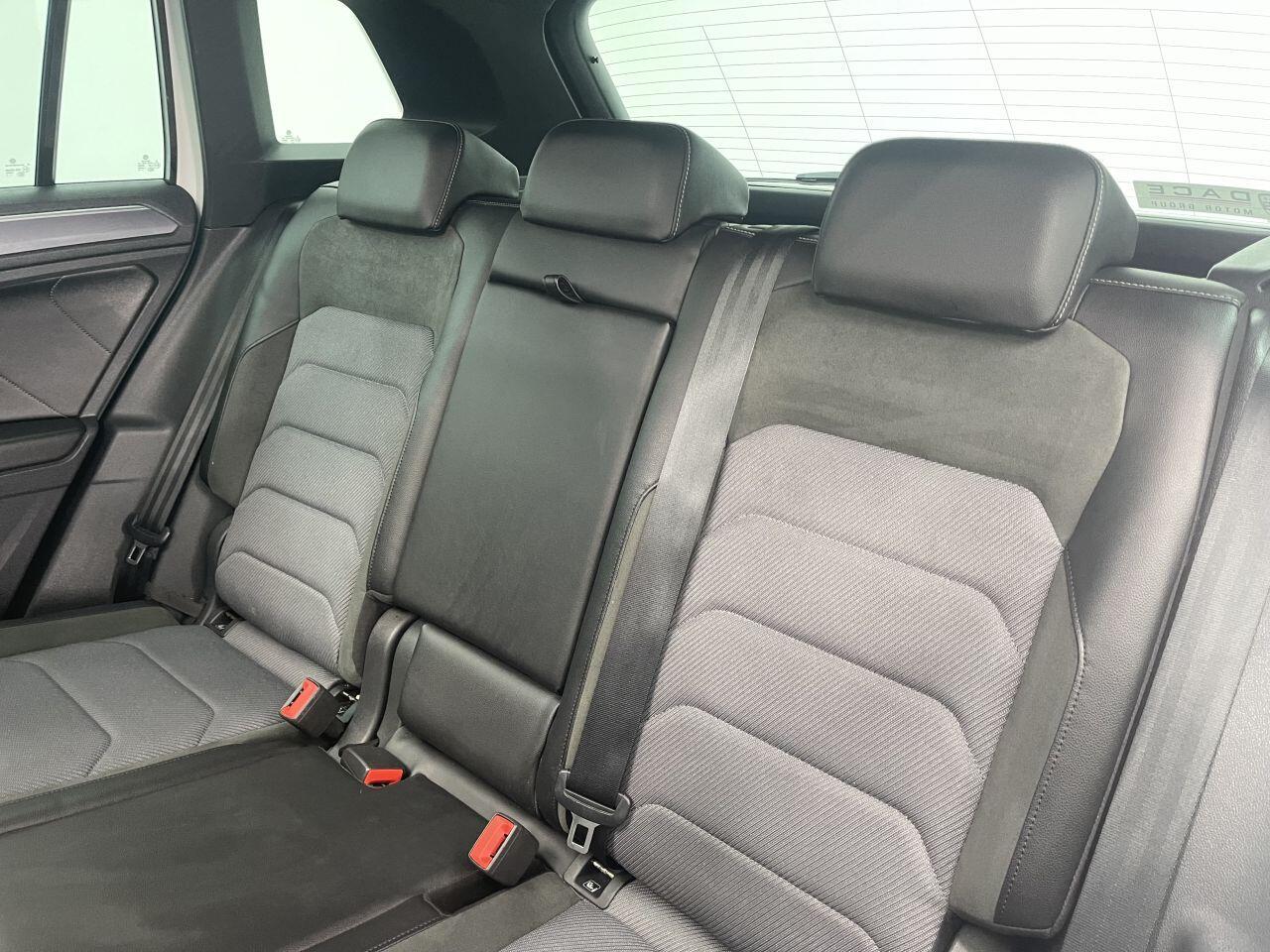 Volkswagen Tiguan - Image 15