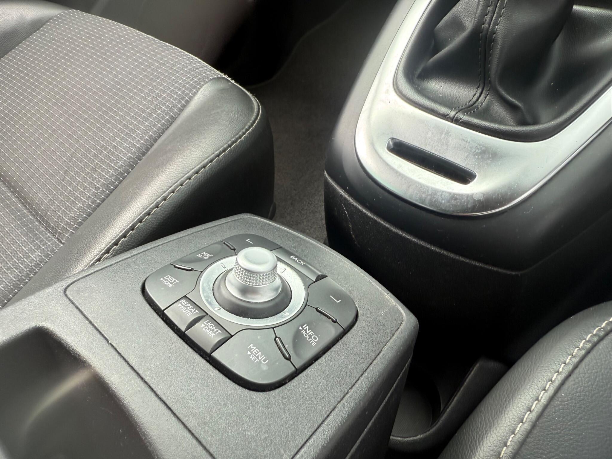 Renault Scenic - Image 20