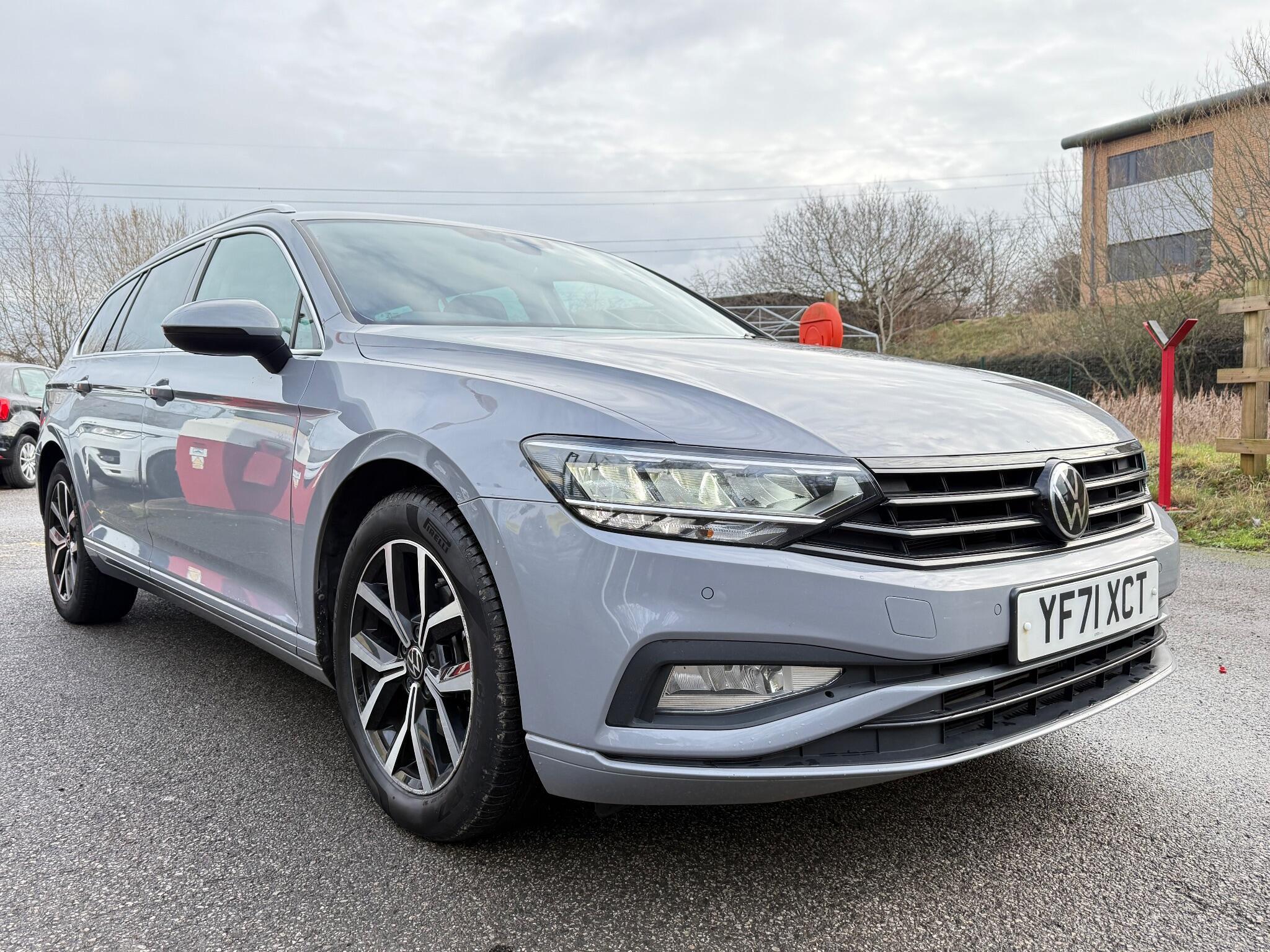 Volkswagen Passat - Image 2