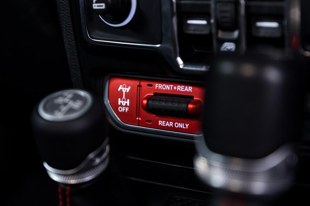 Jeep Wrangler - Image 17