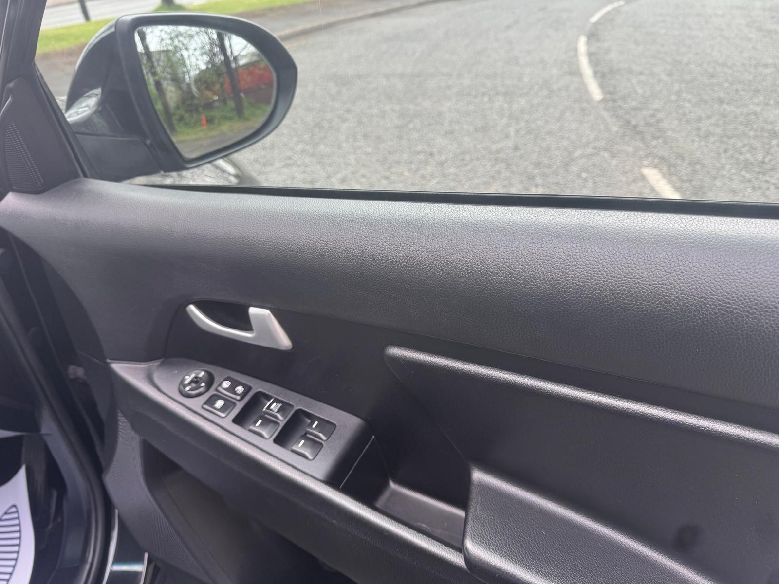 Kia Sportage - Image 27