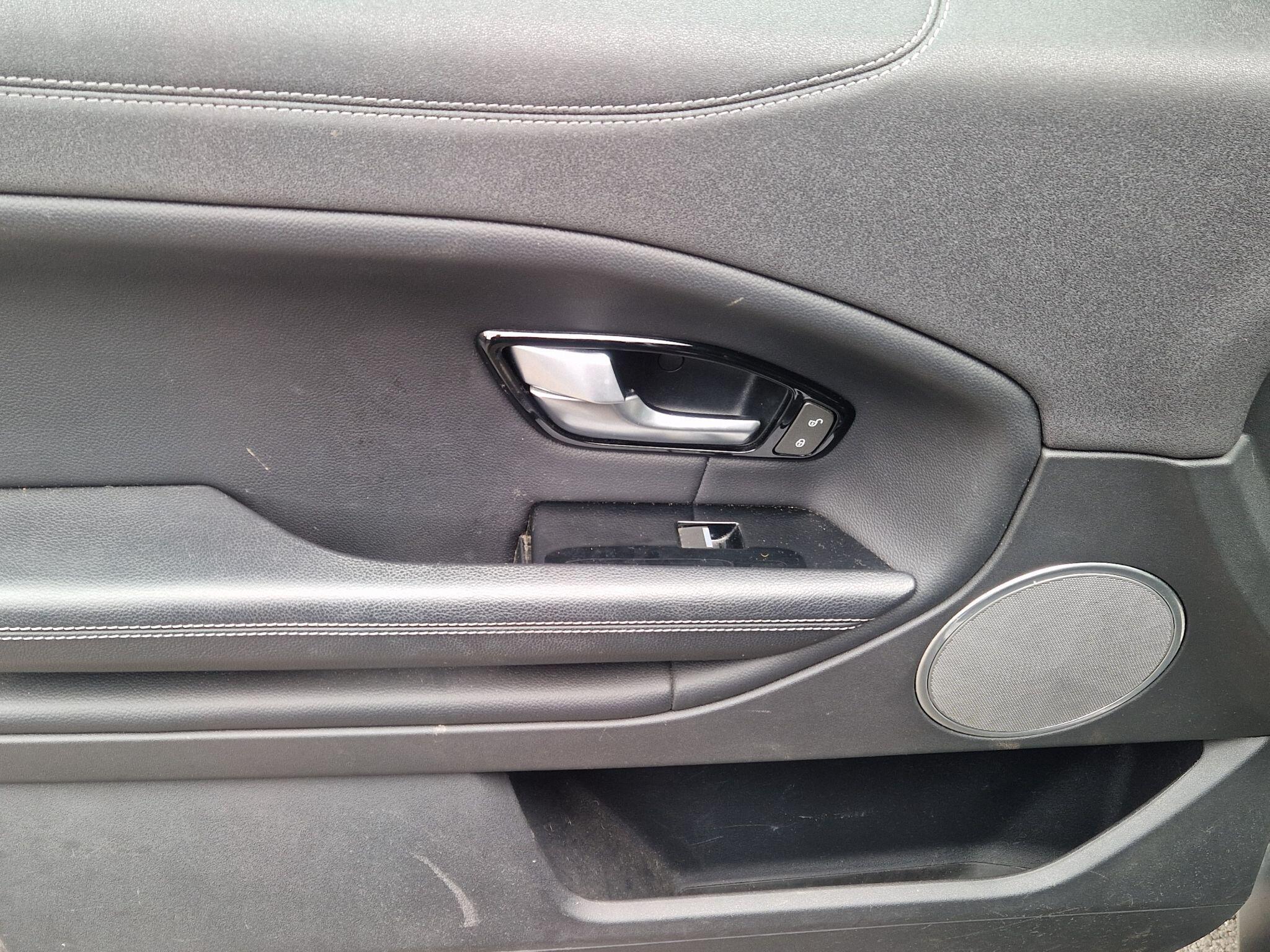 Land Rover Range Rover Evoque - Image 40