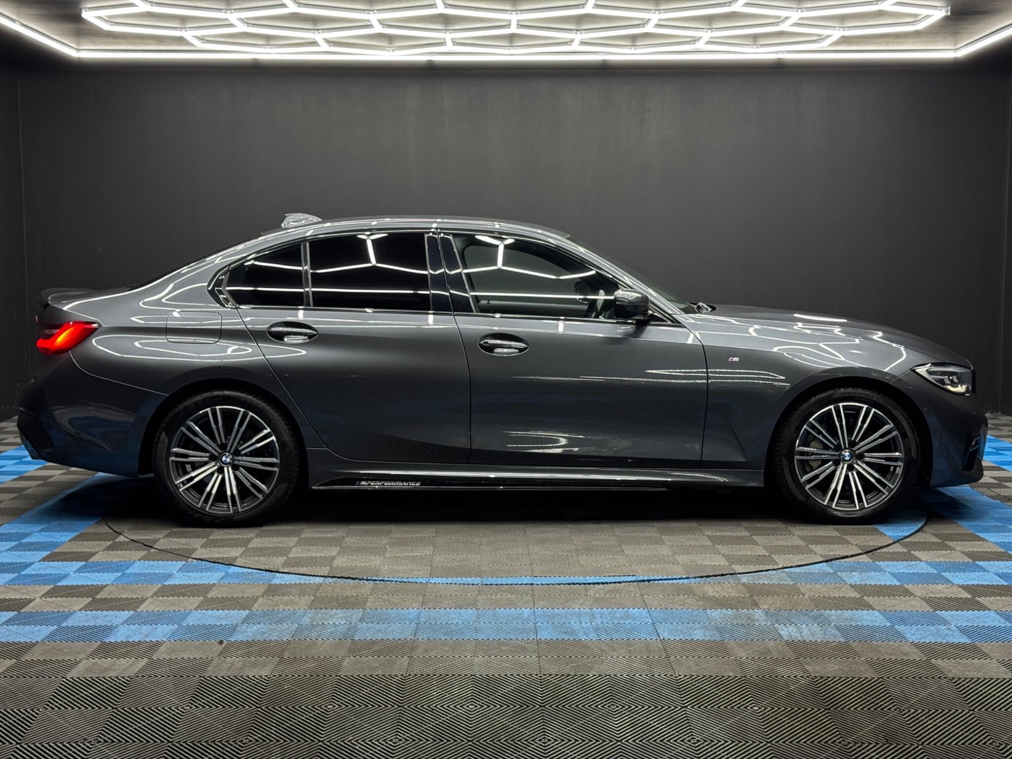 BMW 3 Series - Image 4