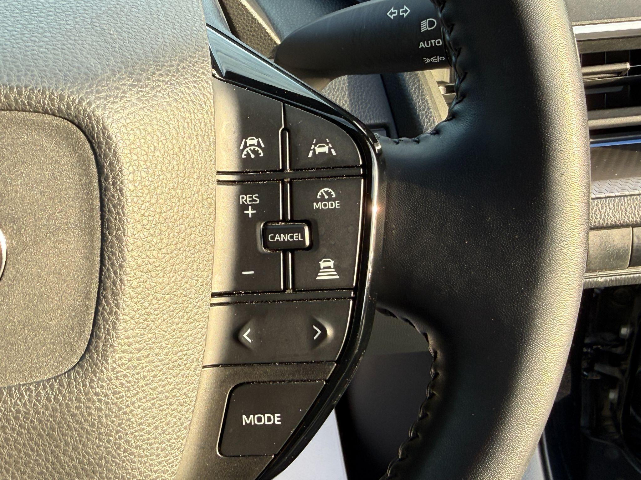 Toyota Prius - Image 49