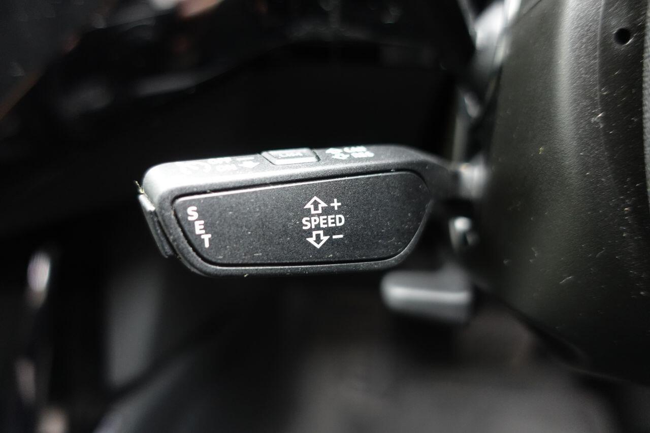 Audi E-Tron - Image 48