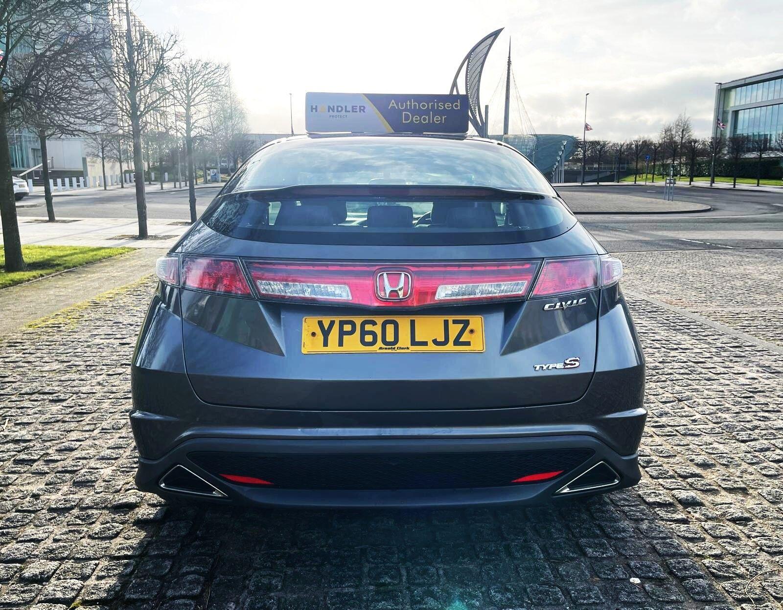 Honda Civic - Image 10