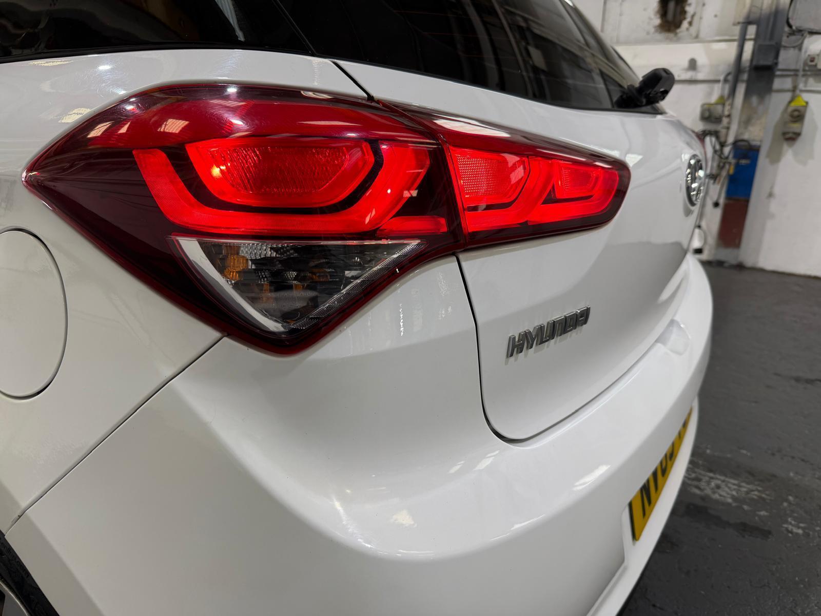 Hyundai i20 - Image 14