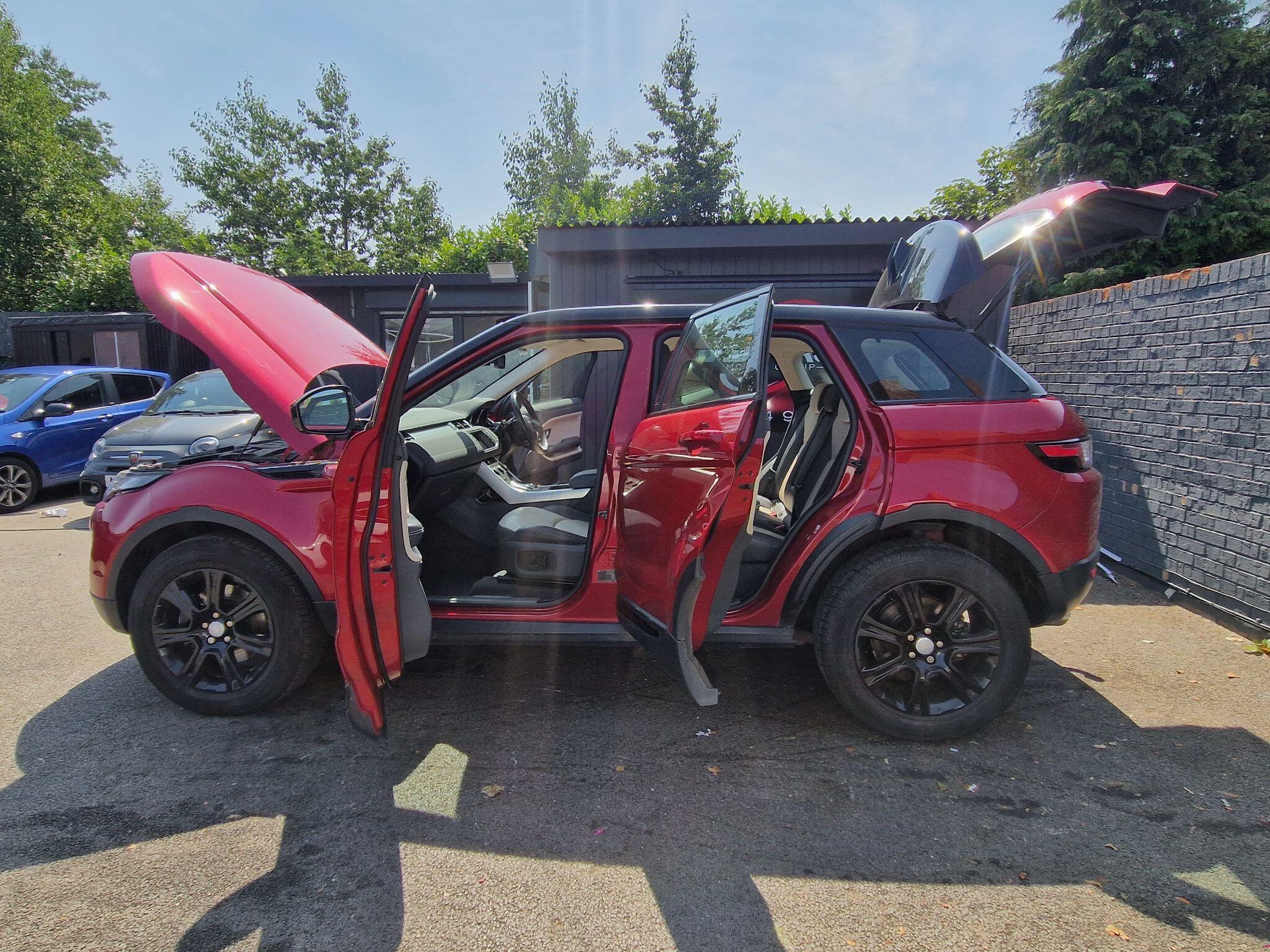 Land Rover Range Rover Evoque - Image 15