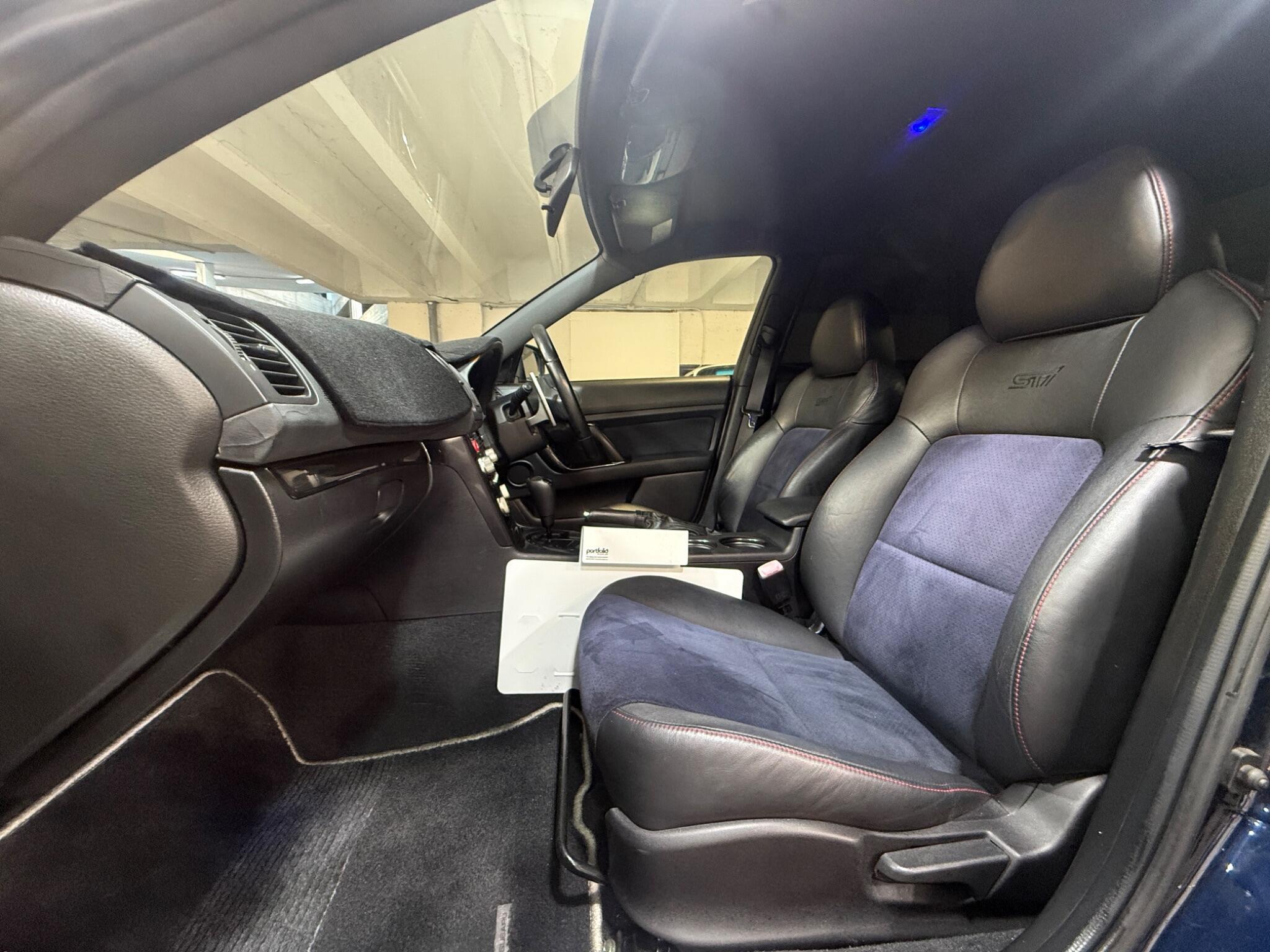 Subaru Legacy - Image 10