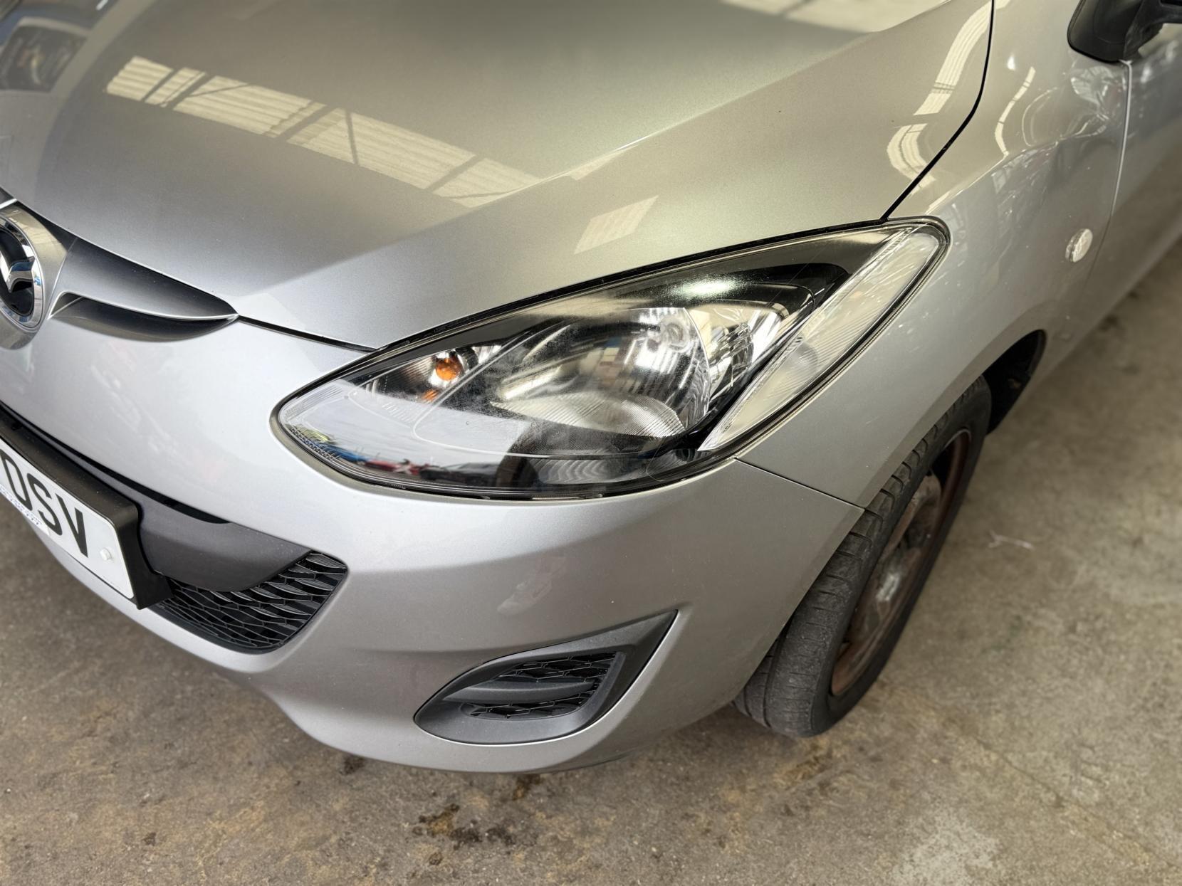 Mazda MAZDA2 - Image 13