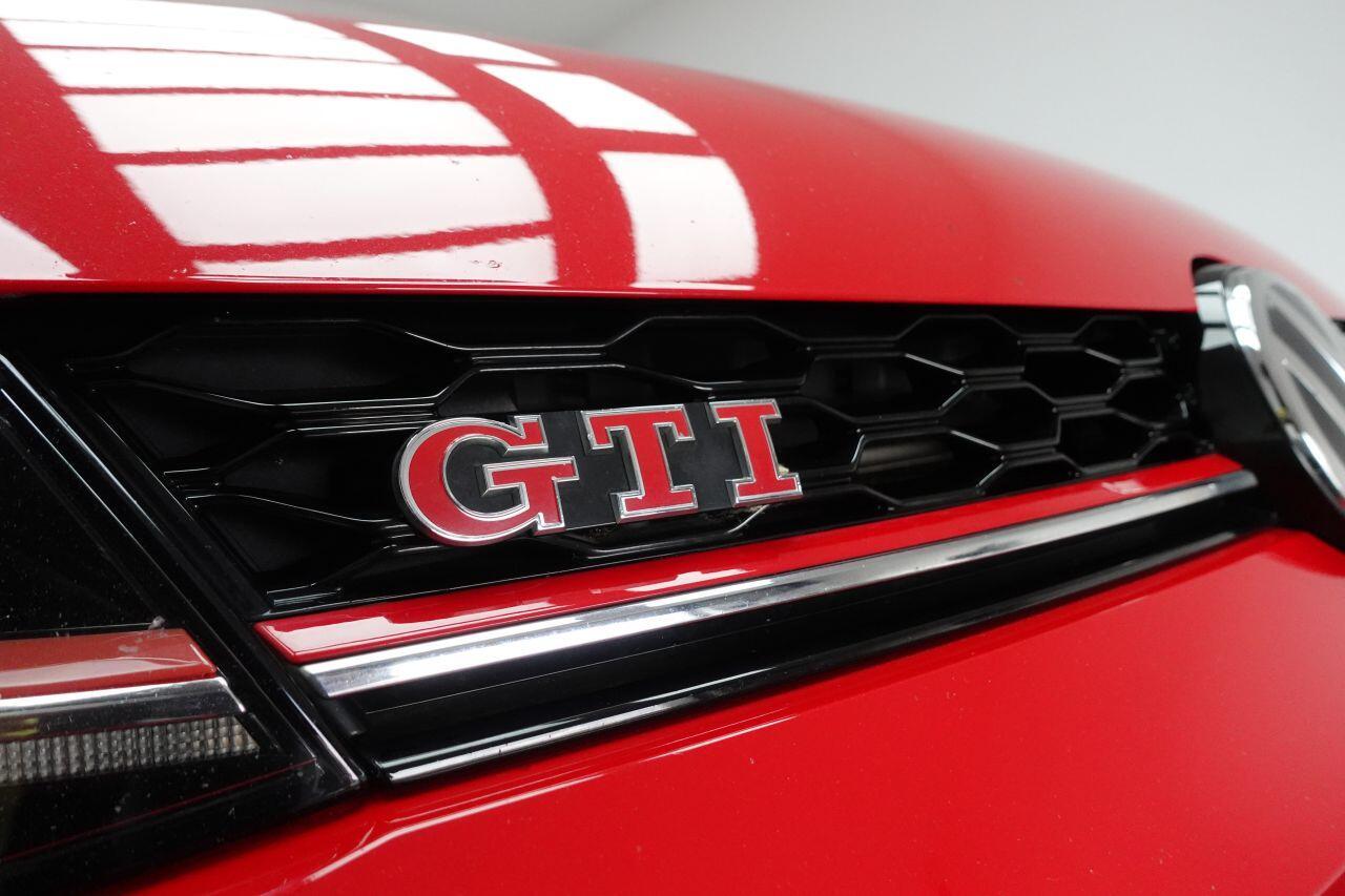 Volkswagen Golf - Image 15