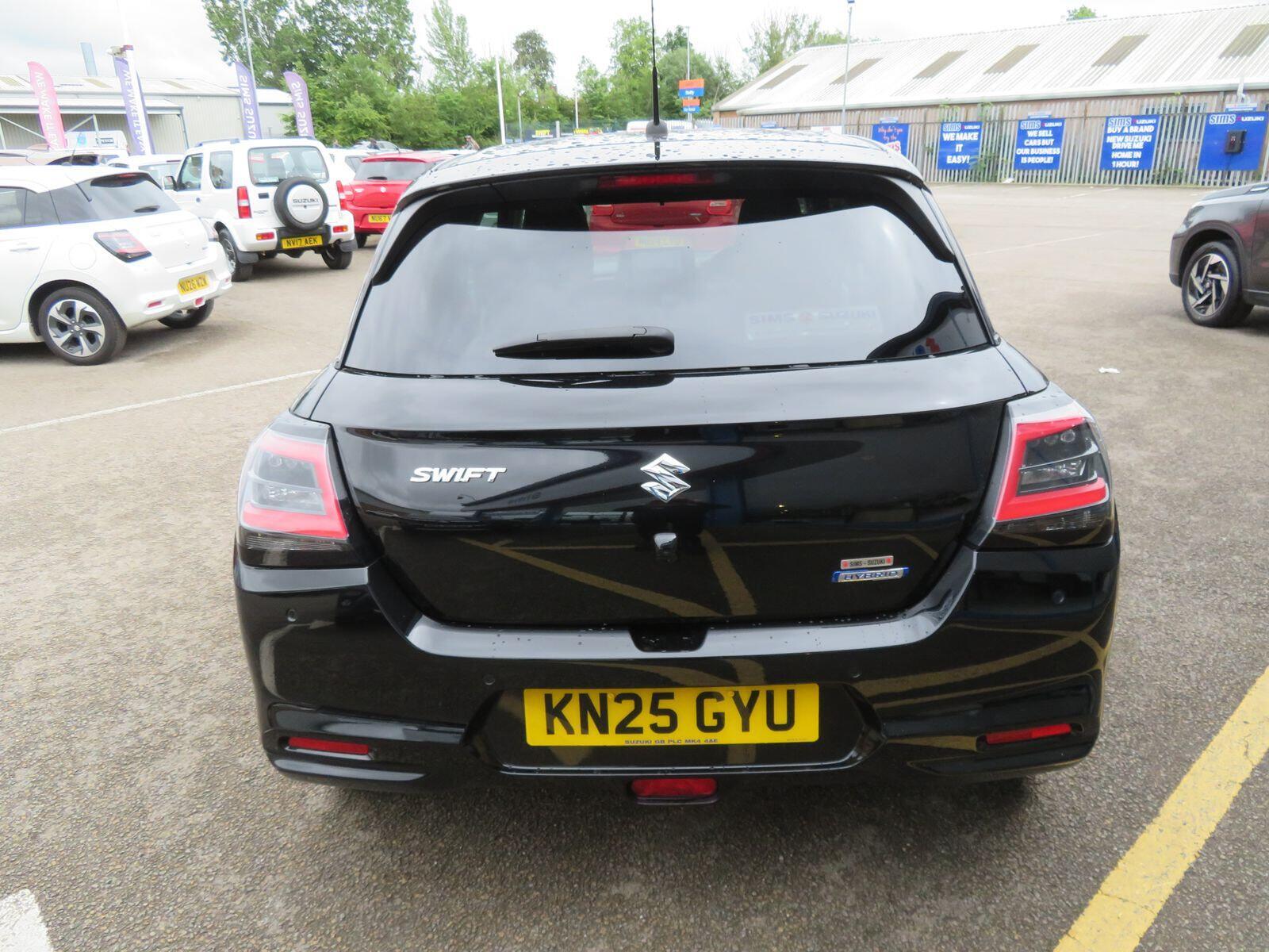 Suzuki Swift - Image 10