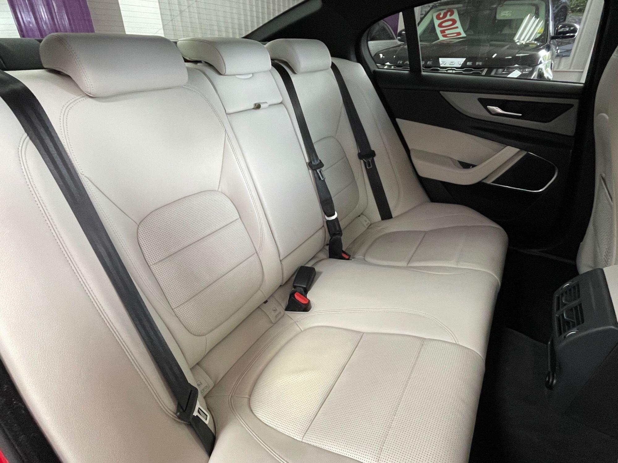 Jaguar XE - Image 26