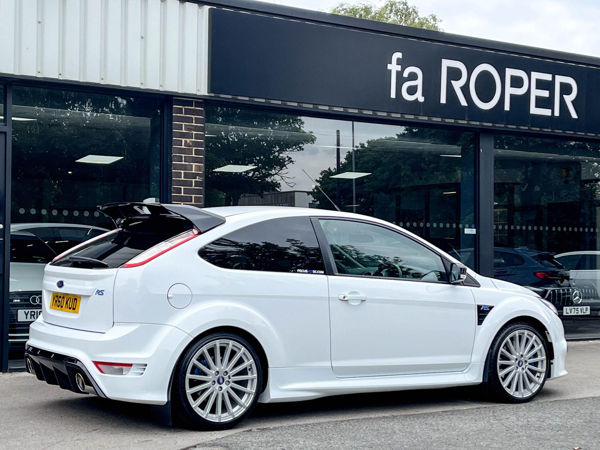 Ford Focus - Image 16