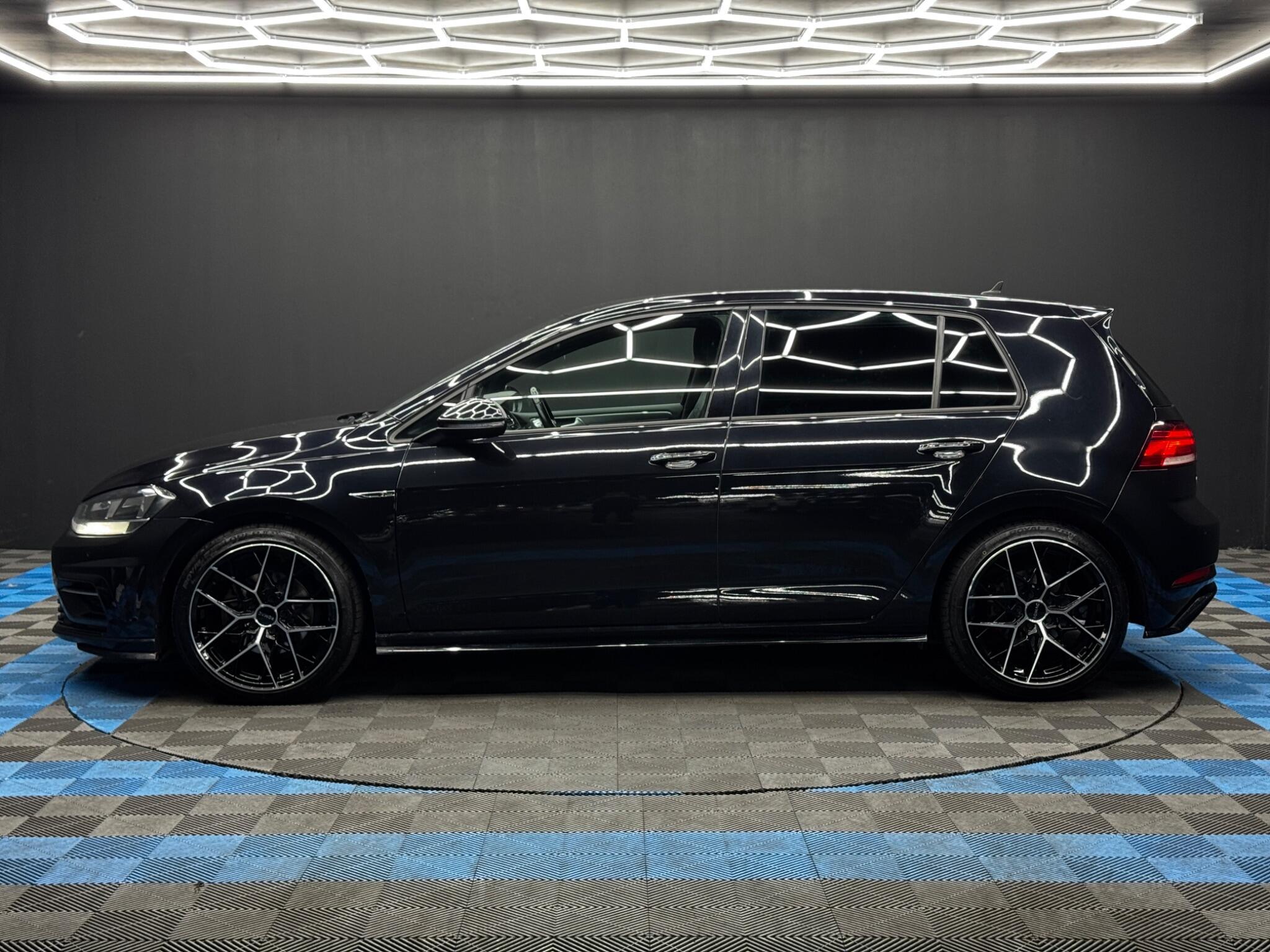 Volkswagen Golf - Image 8
