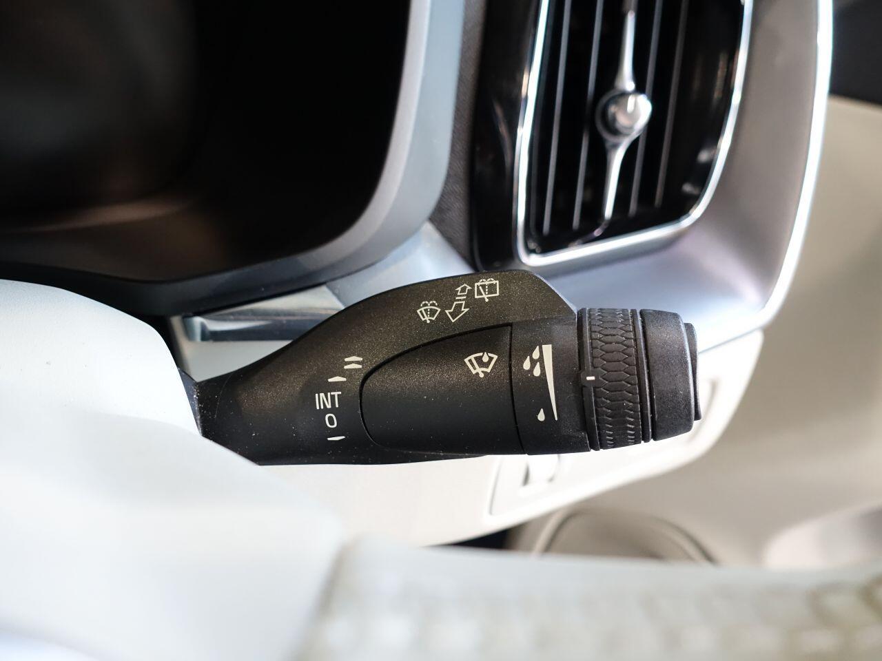 Volvo XC60 - Image 22