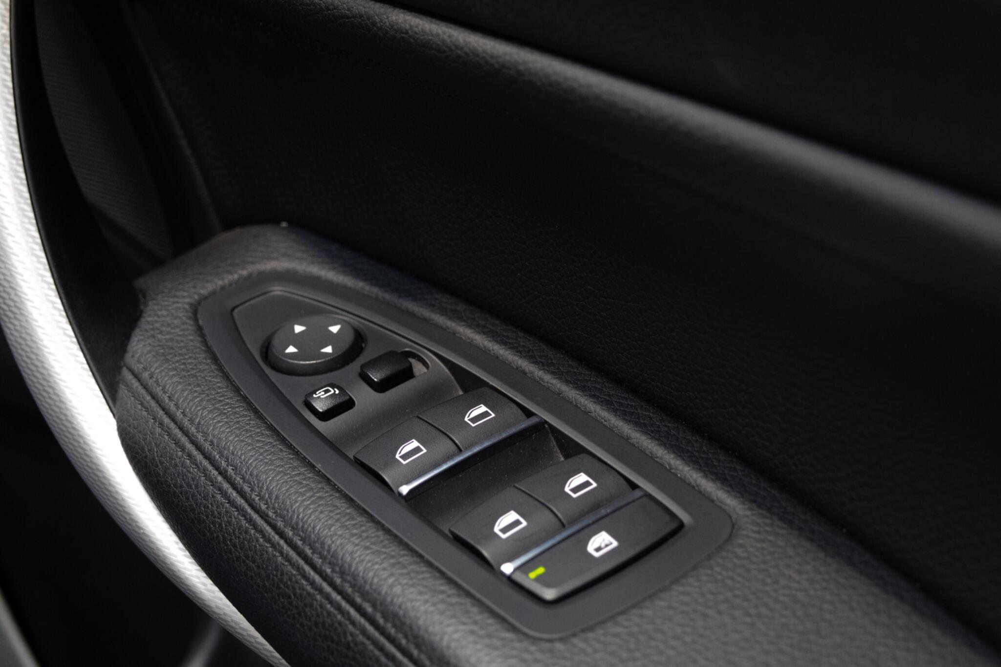 BMW 1 Series - Image 29