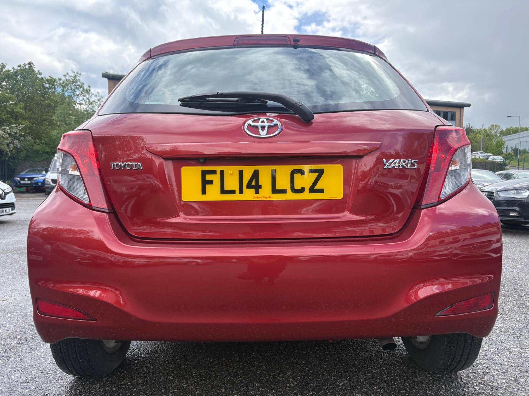 Toyota Yaris - Image 16