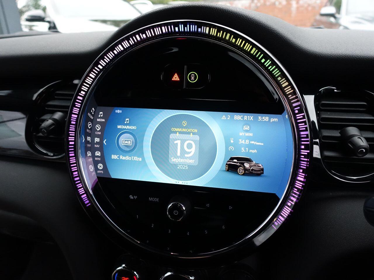 MINI Electric Hatch - Image 25