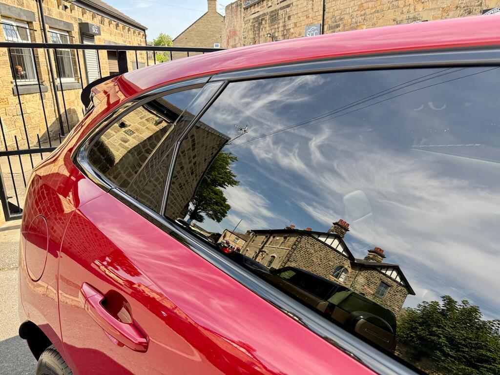 Jaguar F-Pace - Image 20