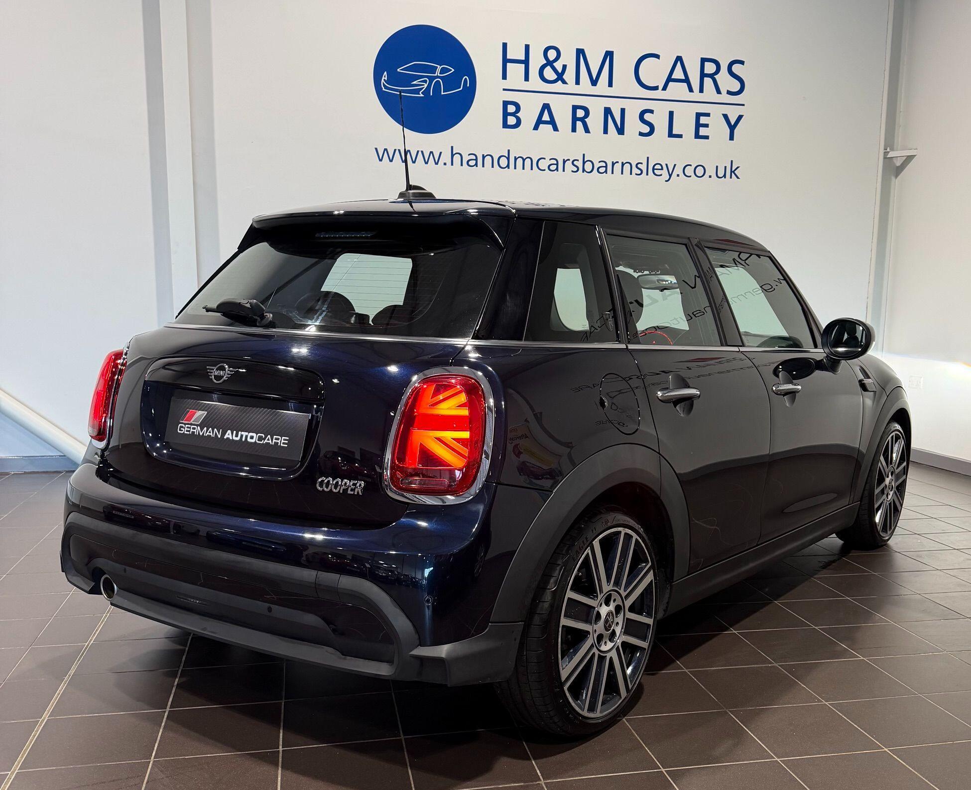 MINI Hatch - Image 9