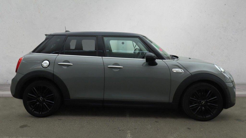MINI Hatch - Image 8