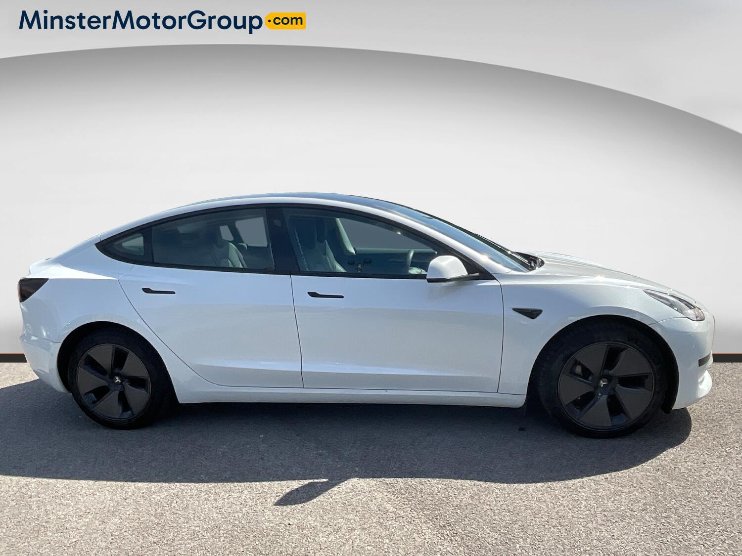 Tesla Model 3 - Image 2