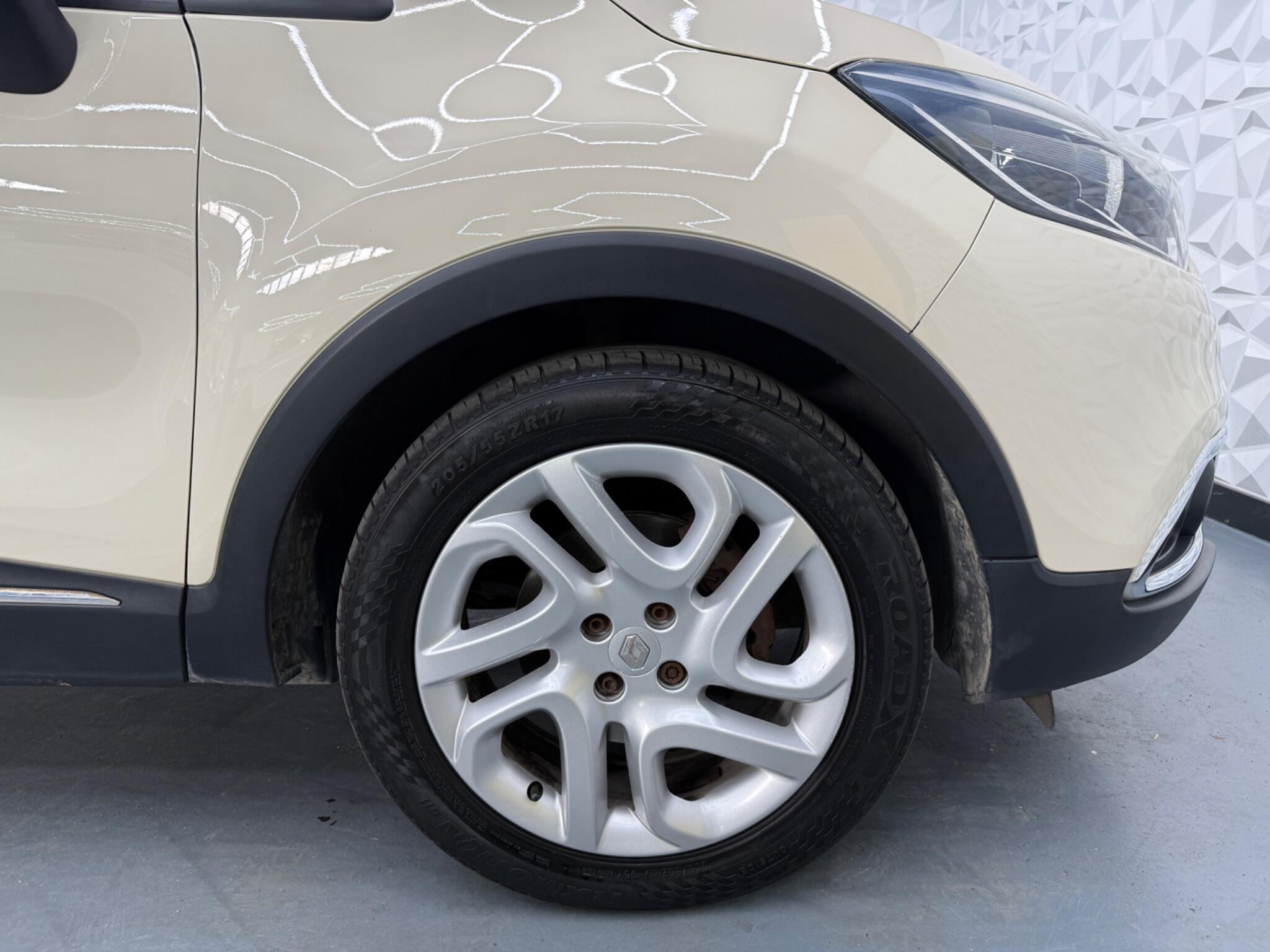 Renault Captur - Image 15