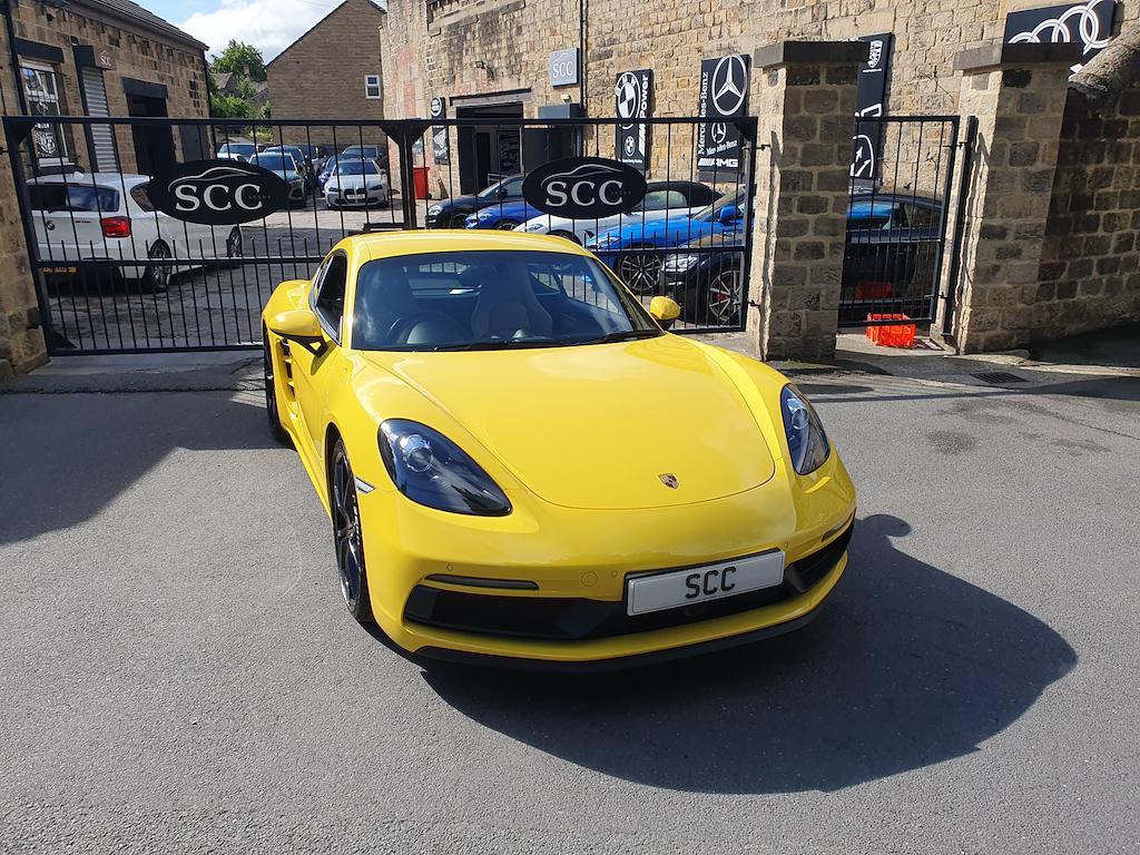 Porsche 718 Cayman - Image 61