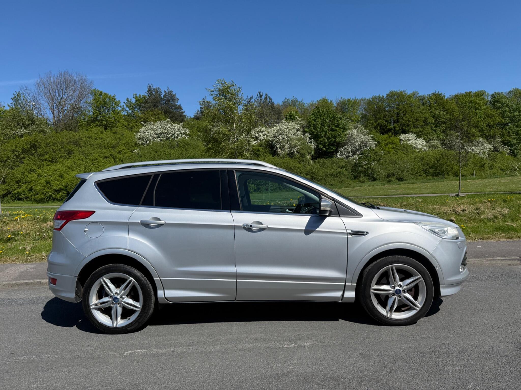 Ford Kuga - Image 2